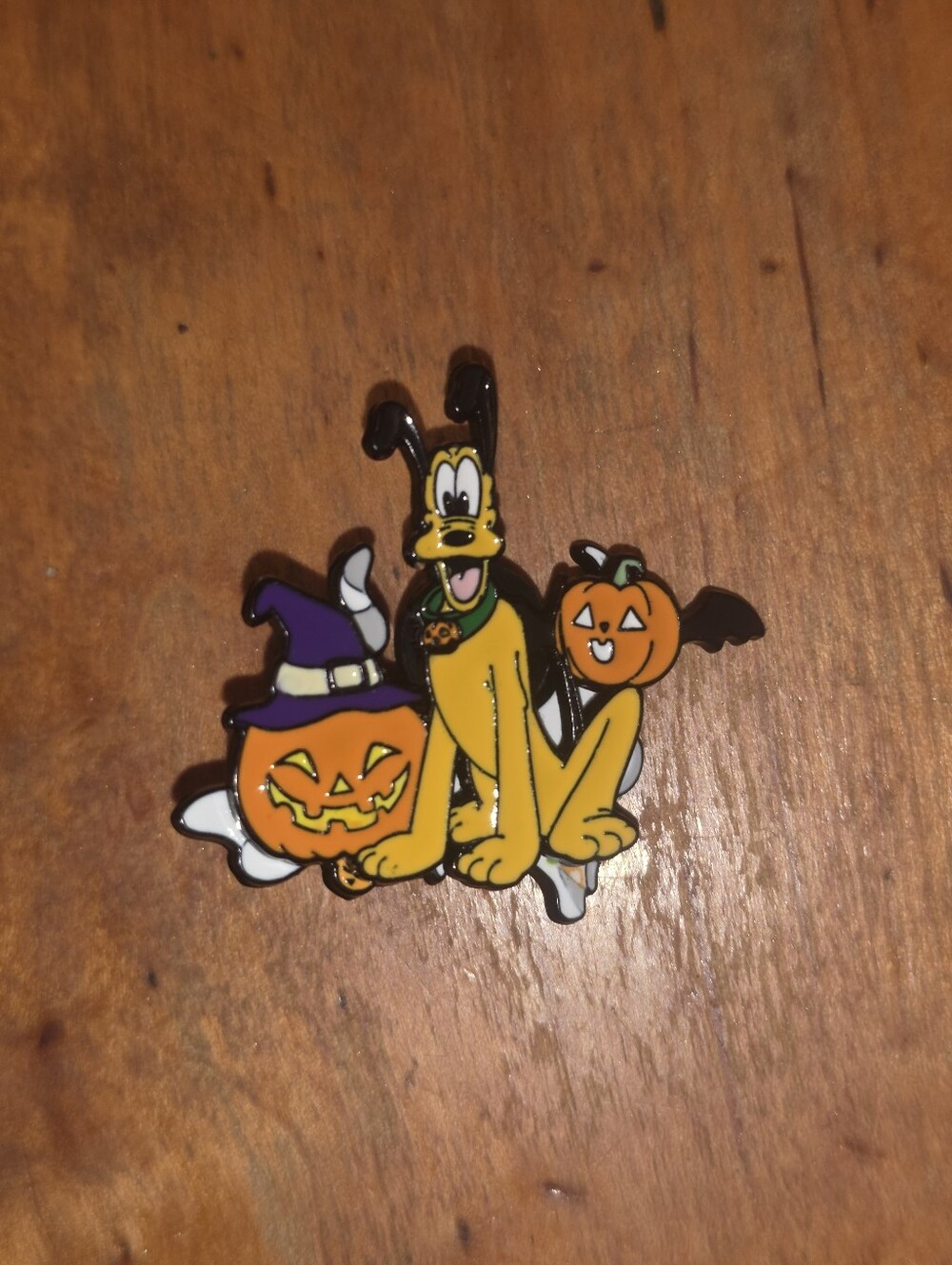 Disney Trading Pin - Pluto - Trick or Treat - Halloween